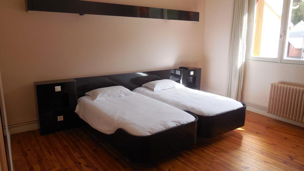 Logis Hotel Restaurant Des Voyageurs Pont-de-Salars Bilik gambar