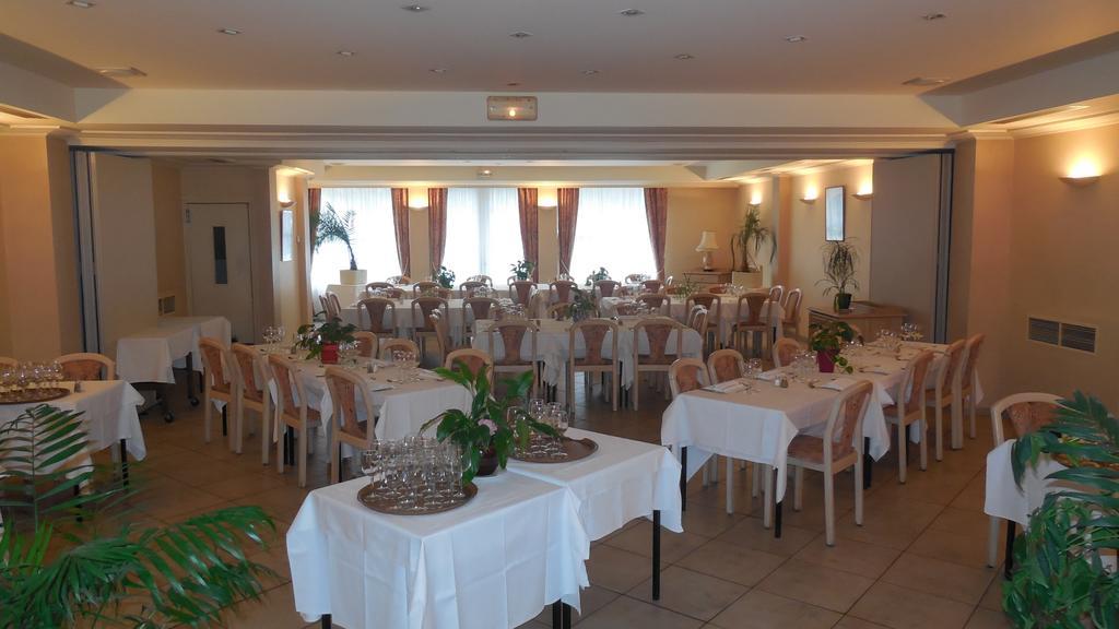 Logis Hotel Restaurant Des Voyageurs Pont-de-Salars Luaran gambar