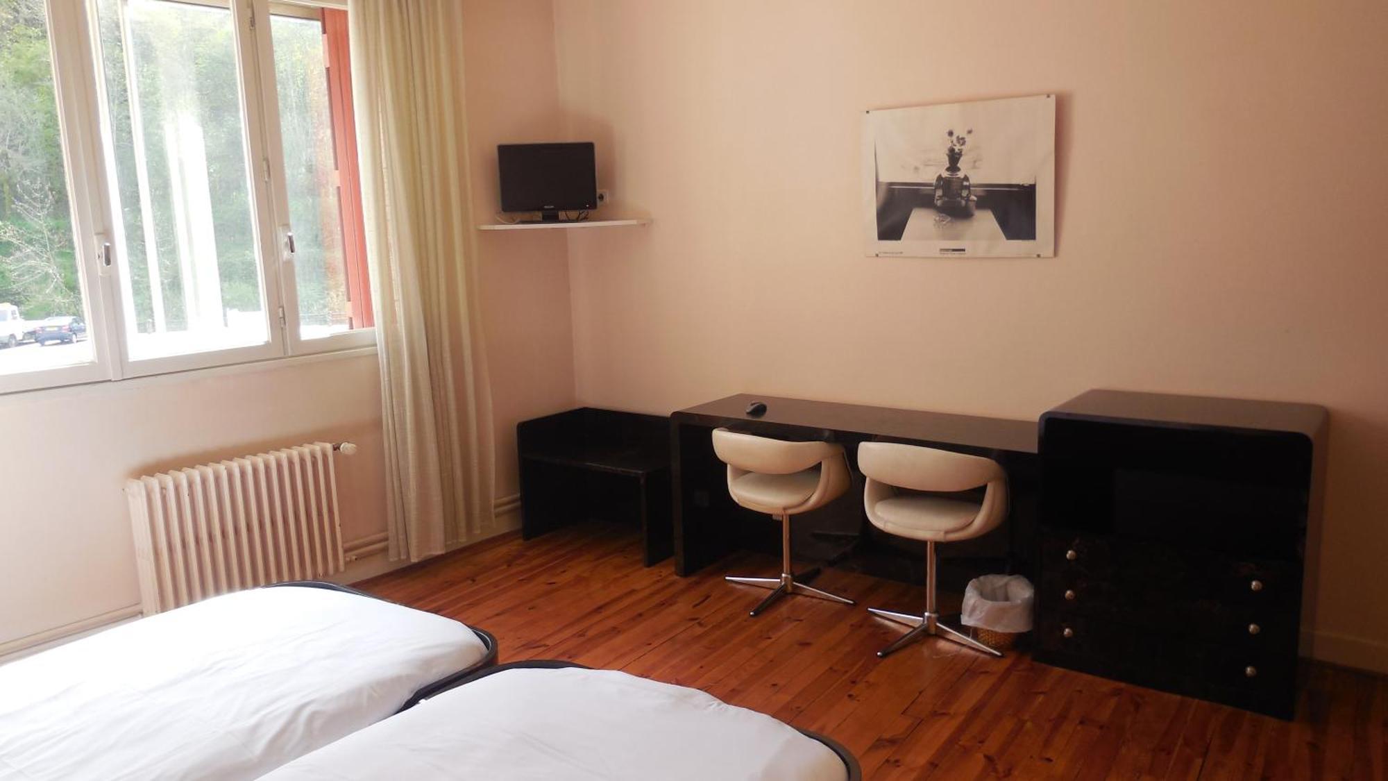 Logis Hotel Restaurant Des Voyageurs Pont-de-Salars Bilik gambar