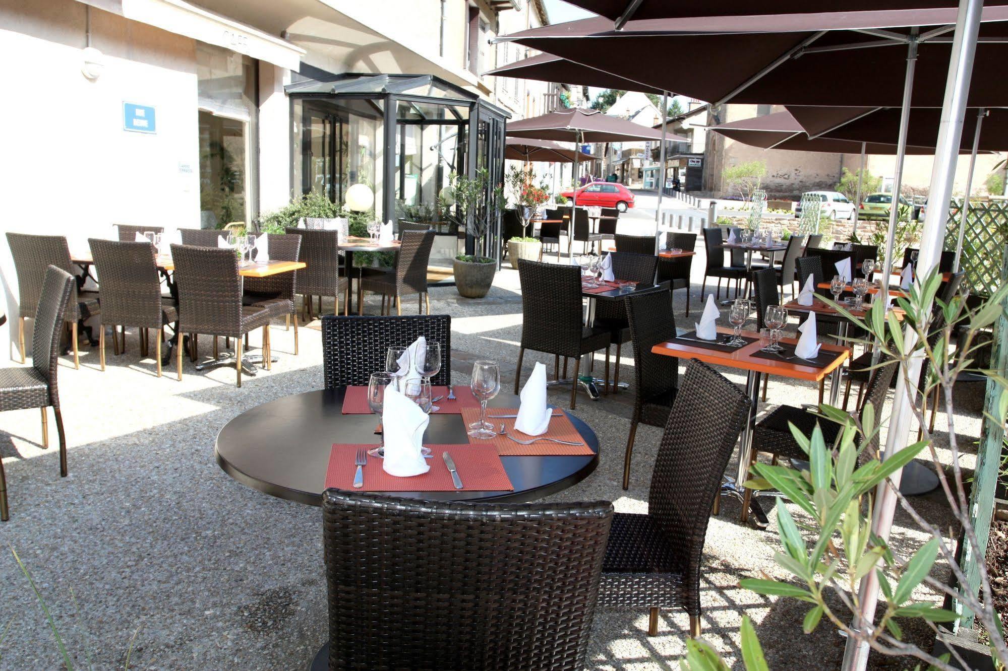Logis Hotel Restaurant Des Voyageurs Pont-de-Salars Luaran gambar
