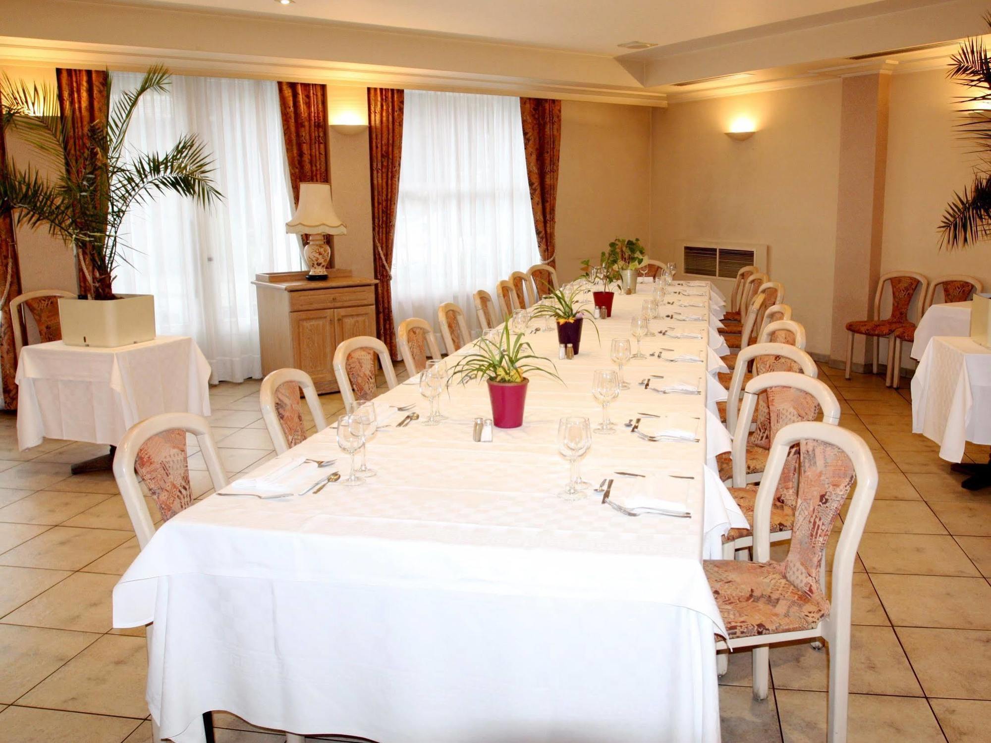 Logis Hotel Restaurant Des Voyageurs Pont-de-Salars Luaran gambar