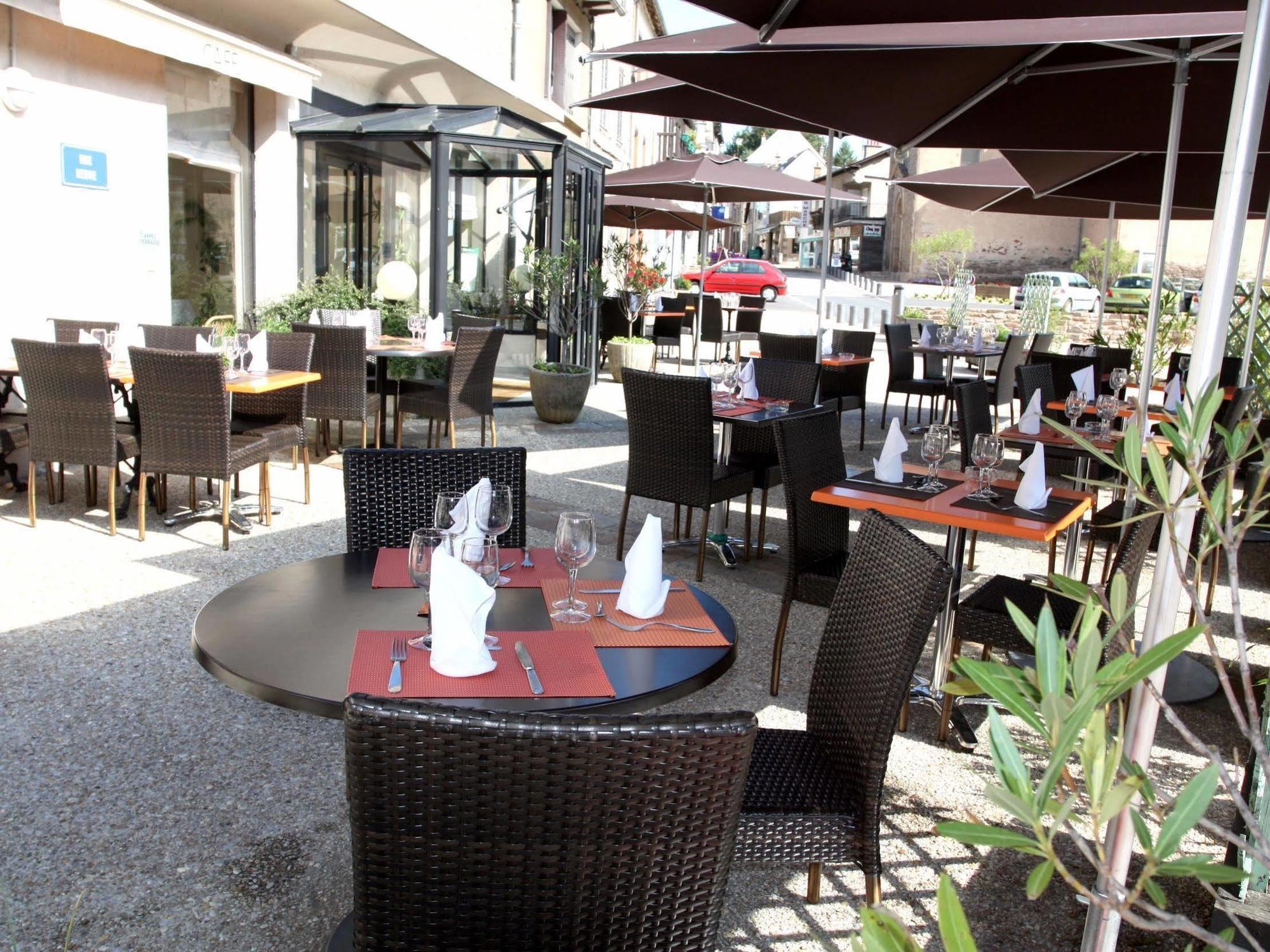 Logis Hotel Restaurant Des Voyageurs Pont-de-Salars Luaran gambar