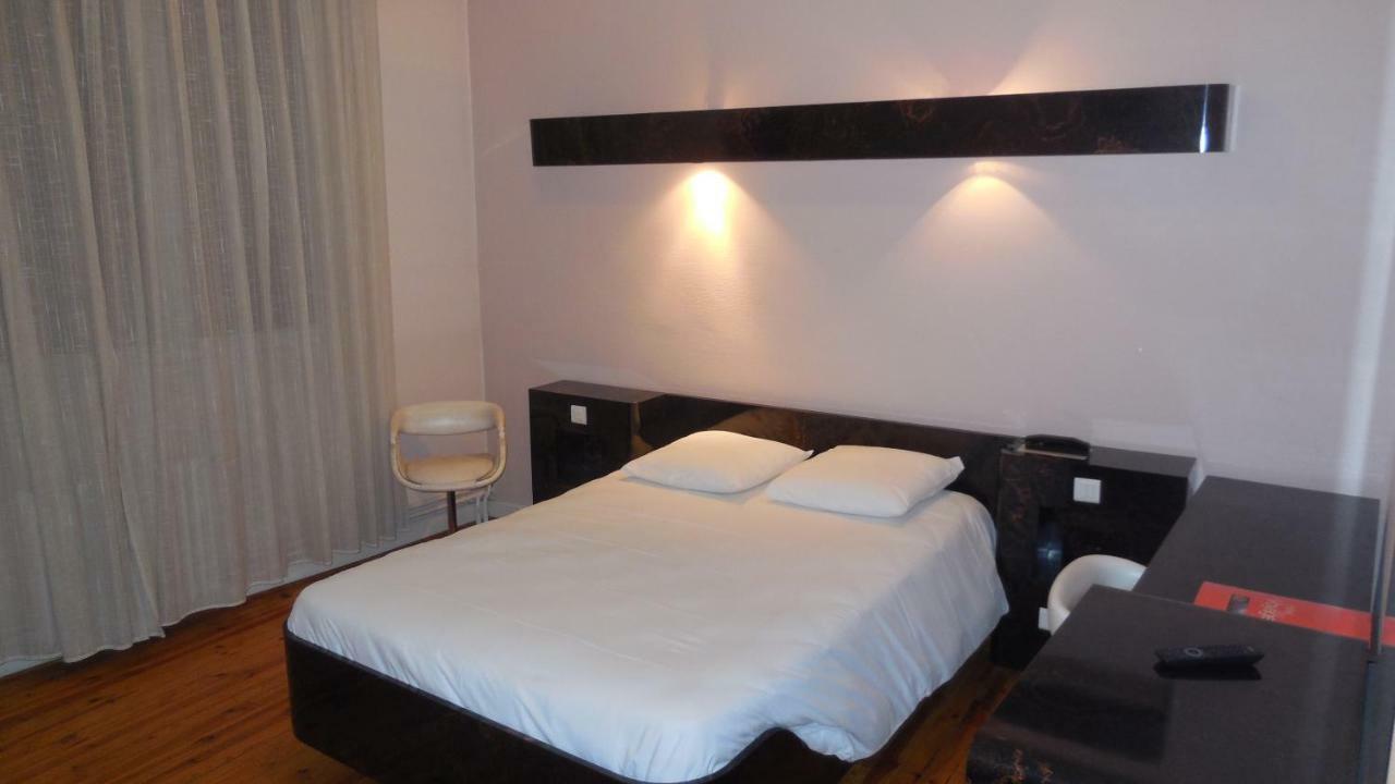 Logis Hotel Restaurant Des Voyageurs Pont-de-Salars Luaran gambar