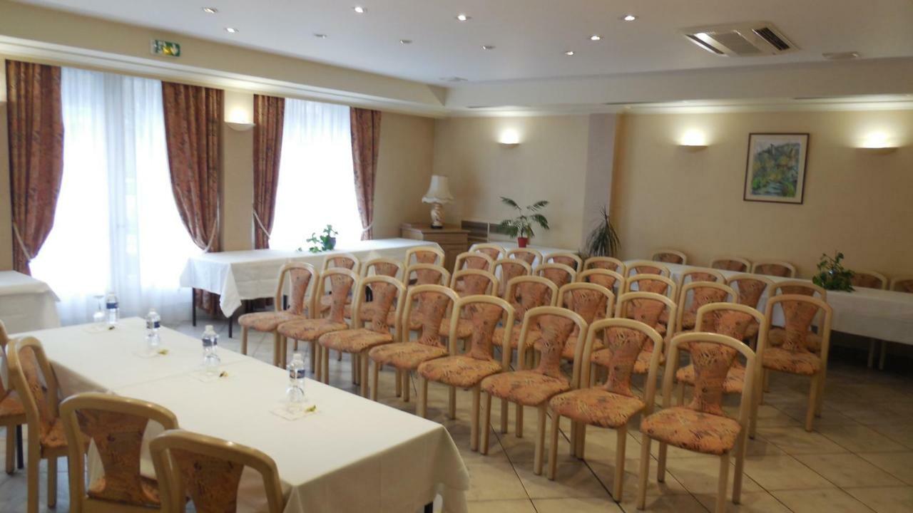 Logis Hotel Restaurant Des Voyageurs Pont-de-Salars Luaran gambar